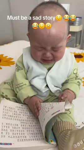 😂😂😂🤔#babyArgues #MomVsBaby #funnymoment #like#babylove #babytiktok #baby #like #tik #tik_tok #fyp #fypシ゚ 