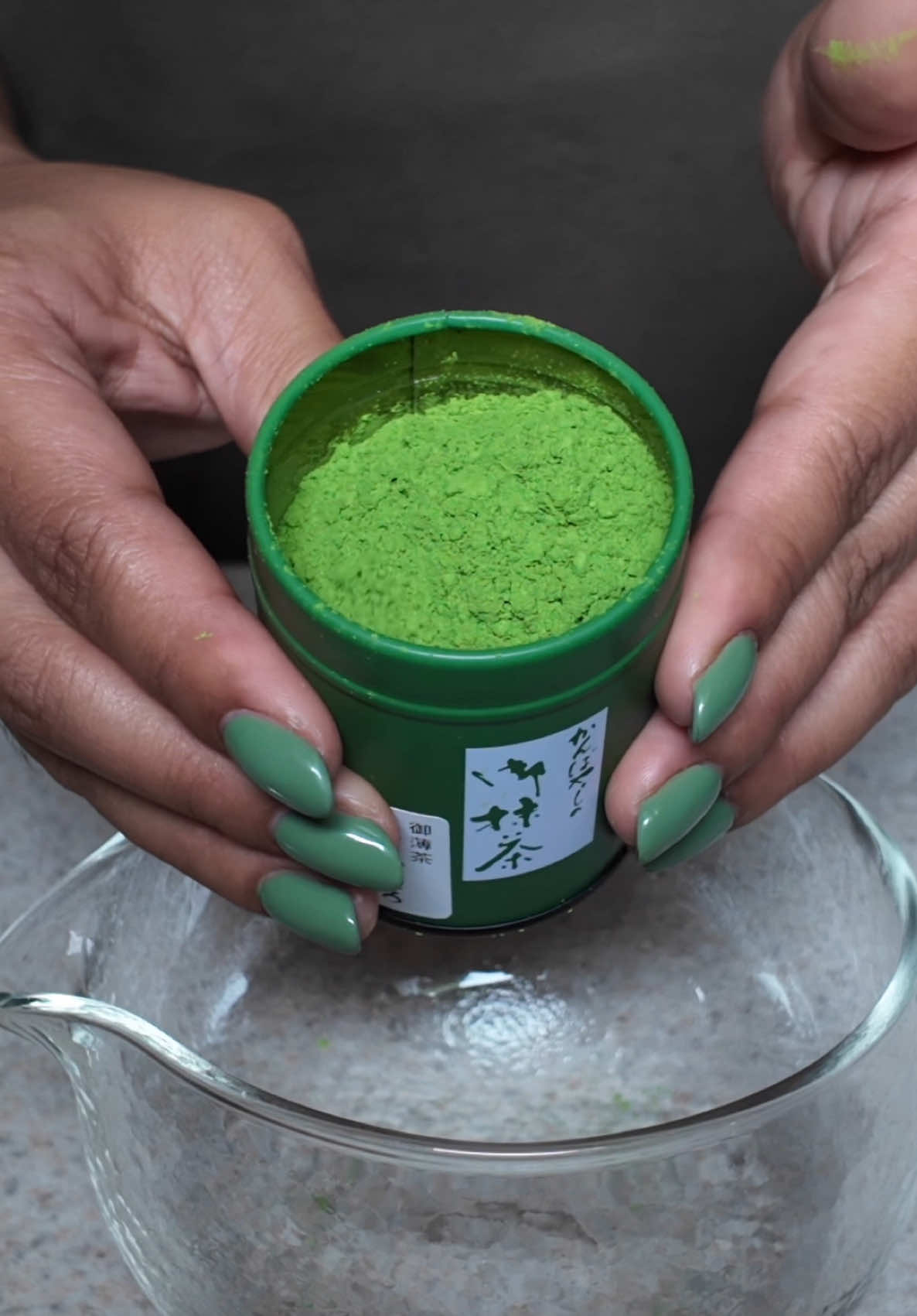 it's matcha monday! take a quiet moment and open a new matcha tin with me 🍵 asahi no shiro by ocha no kanbayashi tried it right away after opening, PURE GREEN GOODNESS 💚 #matcha #matchalover #matchatok #matchamonday #matchalatte #matchaph #matchaholic #matchapowder #homecafe 
