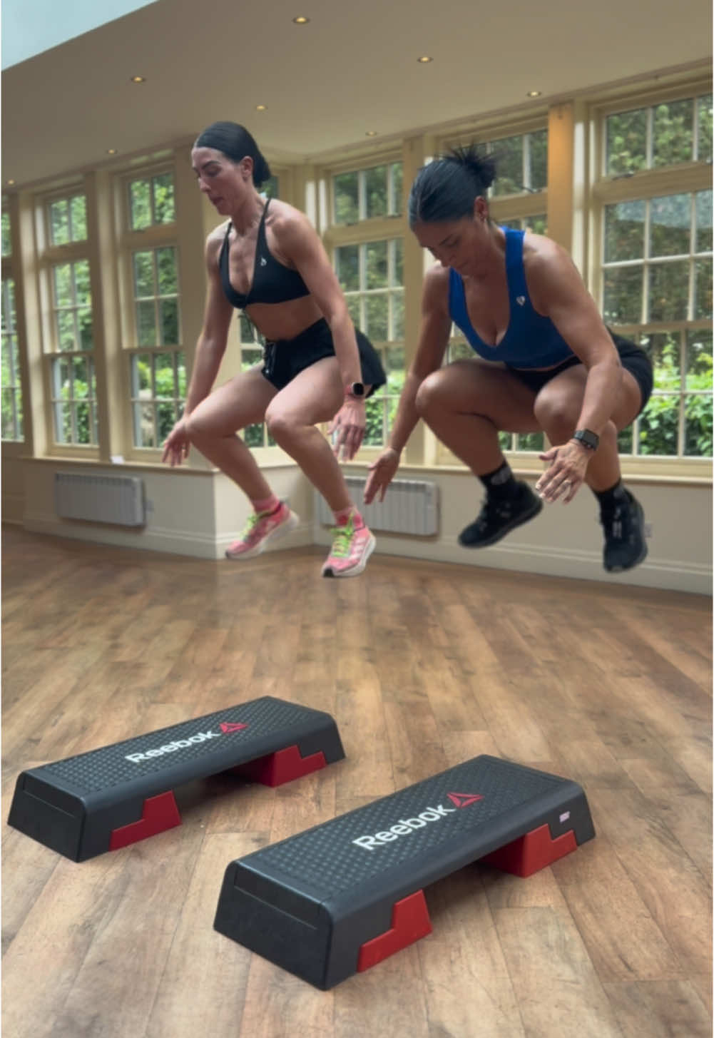 Tuck Jump Burpees 🔥 #hiit #hiitstep #hotelgym #Fitness