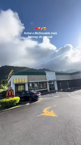 Minha criança felizzzzzz 😂🤌🏽 #mcdonaldshawaii #hawaii #intercambio 