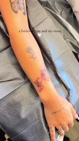 in love with them 💞 #tattoos #finelinetattoo #redtattoo 