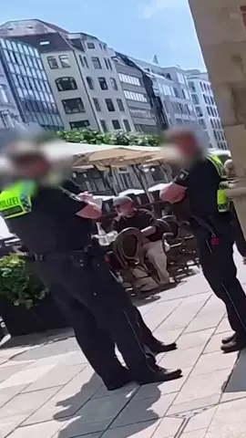 Polizei auf Elektro Mopeds?