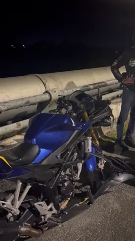 💔💔💔#fyp #fypage #4u #07 #sportbike #cbr #bikecrash 
