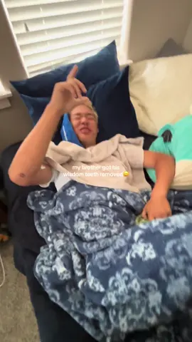 this may be the funniest video i have ever made😭😭😭#wisdomteeth #4u #fypシ゚viral #foryoupage 