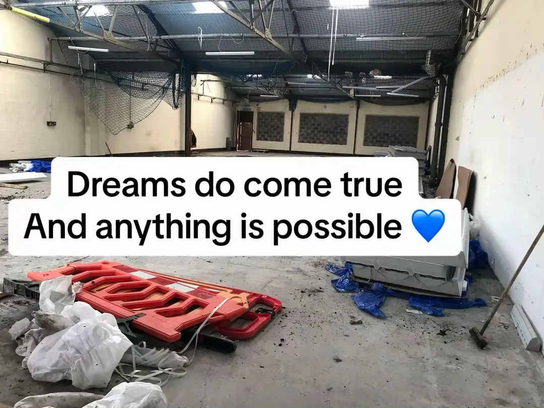 Buying this warehouse was the scariest thing I have ever done especially getting the keys to it one week before Covid 19 and then the country going into lockdown but I had to make it work and with hard work and many many long days we got there ❤️ as I say Everything is Possible #everythingispossible #bekind #loveyou #lockdown #warehouse #helpothers #friends #familytime #carpet #kellyscarpets #bathgate #westlothian #Scotland #flooring 
