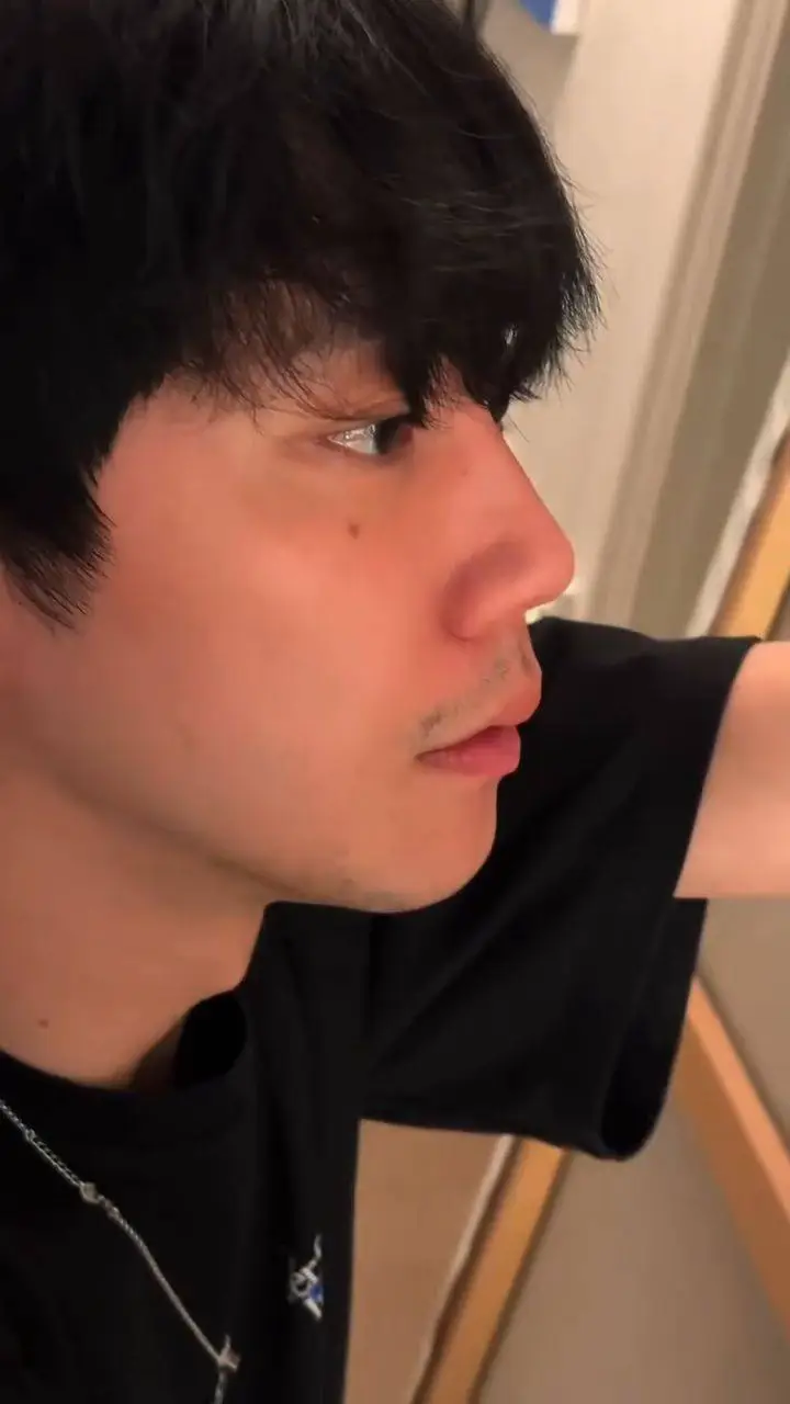 lebih mirip di bibir nya sih #leejunyoung #william #uonly #4u #foryou 