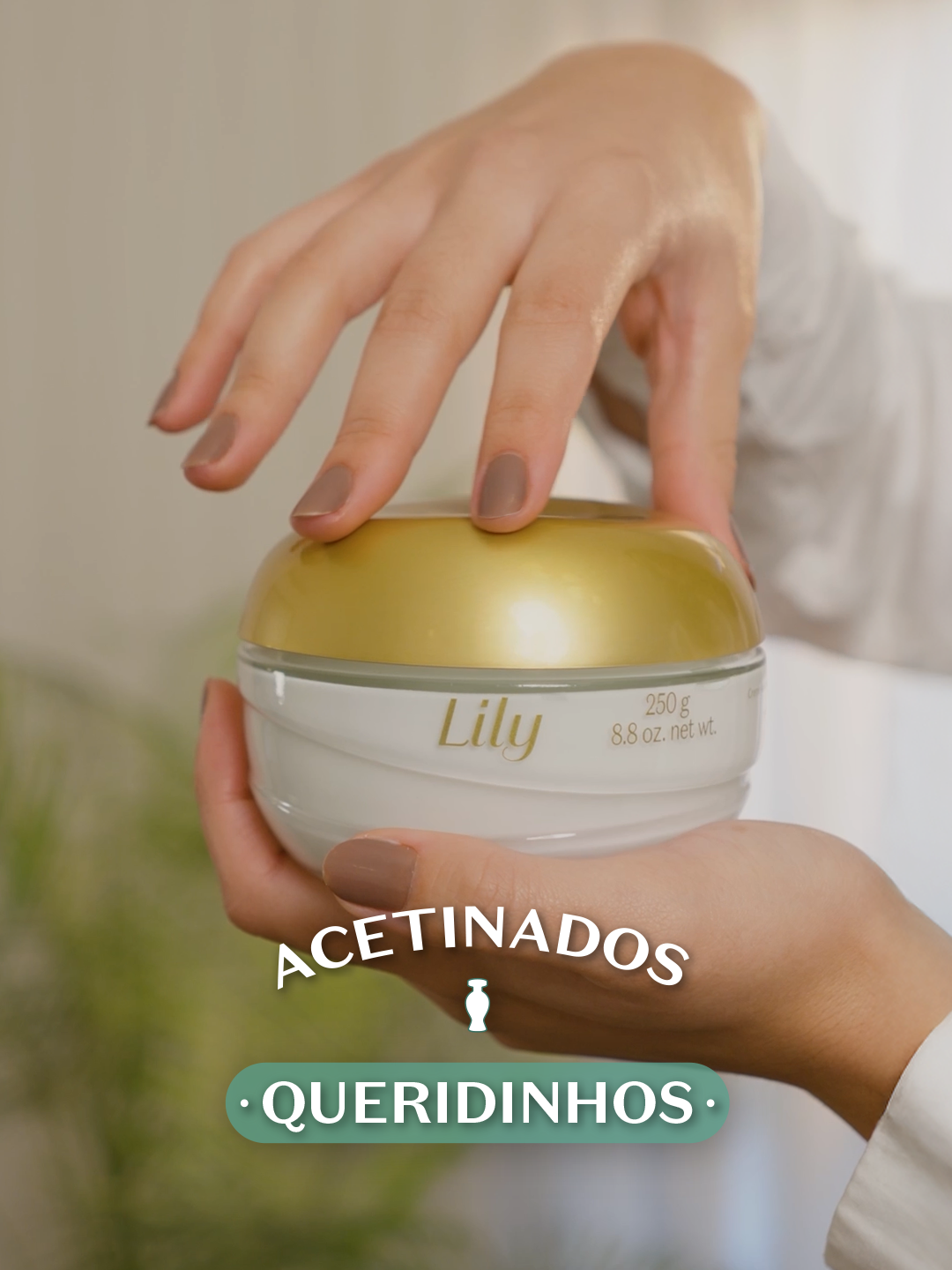 Lily, Lily Gardénia, Lily Lumière, Lily Absolu, Love Lily… aff são TANTAS versões de acetinados pra gente amar, né? Pra você escolher o seu favorito, agora dá pra garantir todos eles com 25% de desconto no site. É só usar o cupom TODOSACETINADOS e a-pro-vei-tar. #oBoticario