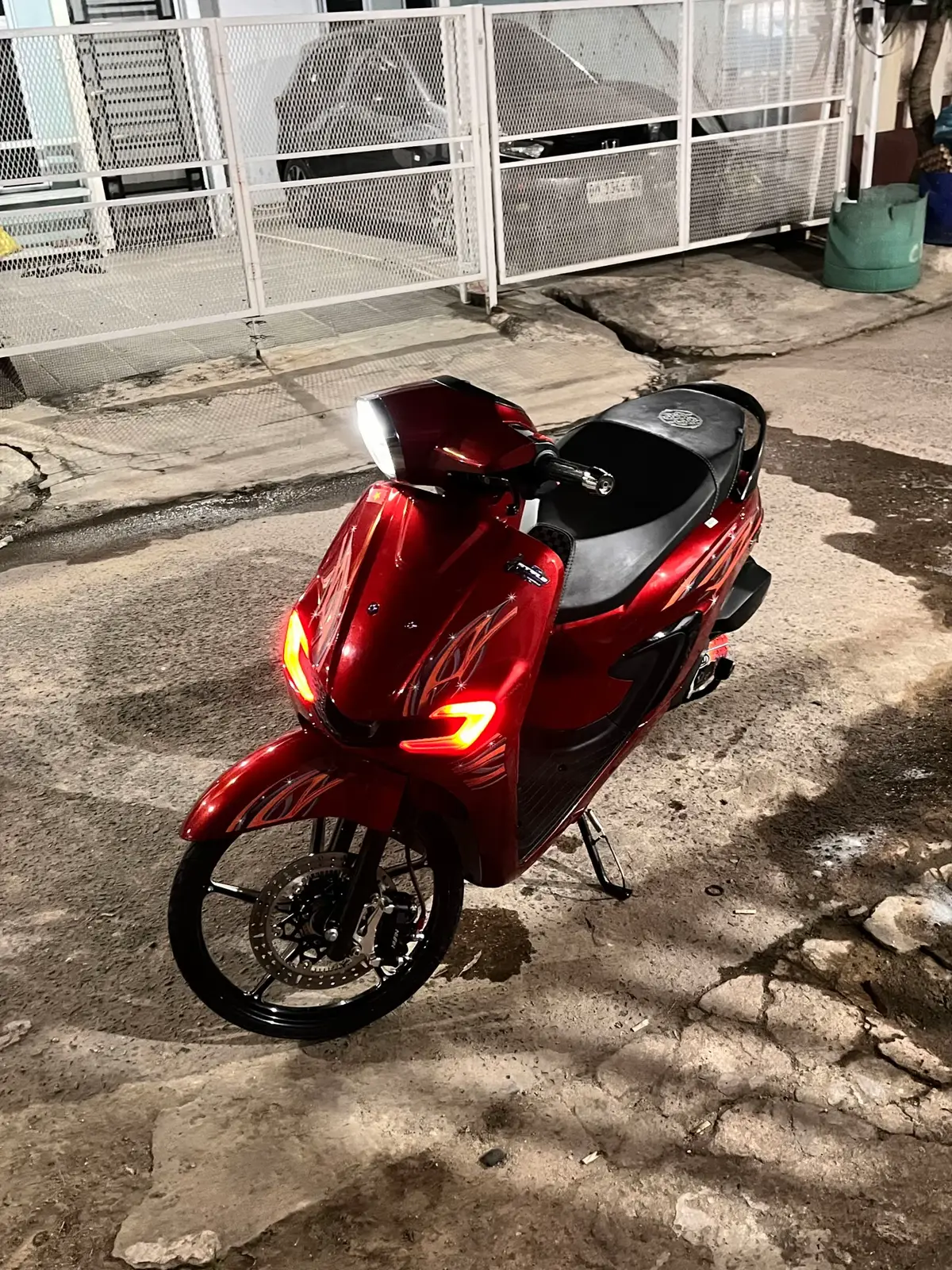Nungguin apa min ?nungguin kaki kaki nya stylo  #stylo #stylosquad #stylo160 #stylokepri #stylobatam #hondastylo #stylomodifikasi #stylomodifikasi #penggunaring17id🇮🇩 #penggunaring17 #styloring17 @SYLO KEPRI 