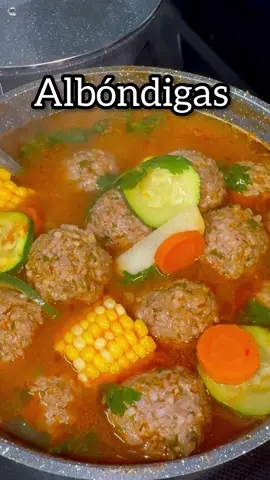 Albóndigas #albondigas #caldodealbondigas #caldo #albondigassoup #EasyRecipe #Receta #recetafacil #easydinner #recetasmexicanas #mexicanfood #DinnerIdeas #comida #comidacasera #cocinando #FoodTok #mealinspo #sahm #fyp #parati #foryoupage 