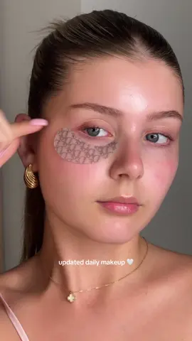 updated daily makeup routine 🤍 #makeup #grwm #naturalmakeup 