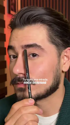 Cómo lograr una mirada más intensa🫵🏻 #cejas #hombres #miradaintensa #cejastutorial #eyebrows 