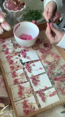 Making art, one soft petal and sparkly bead at a time. 💕 #HandmadeWithLove #SweetStyle #FairyCore #JewelryArt #WhimsicalJewelry #DreamyVibes #CuteAccessories #MadeByHand #ArtToWear #SlowMade #SweetJewelry #HandmadeJoy #PastelAesthetic #SoftStyle #FairyTaleVibes #WearableArt #ShrinkyDinkArt #DelicateDesigns