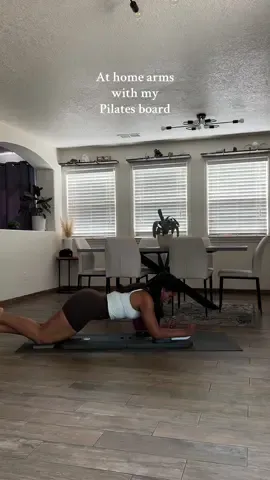 This one was killer 🤎 @Umay Us #umaypilatesboard #pilates #pilatesboard #homeworkout #umay #fyp 