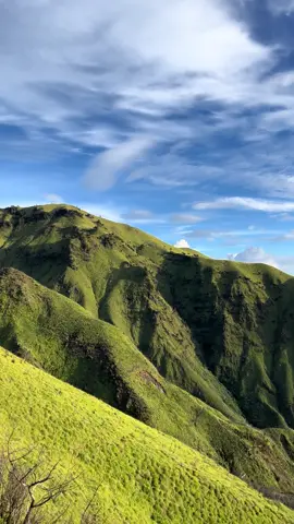 torean versi merbabu. ##merbabumountain #merbabuviathekelan #merbabuviasuwanting #merbabu #mountain 
