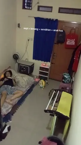 sepi sendirian dan tenang adalah hal yang diinginkan saat ngekos #anakkost #anakkos #anakkosan #kamarkost #kos #fypage 