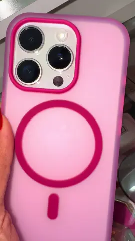 Pink 💕💕💕 #pink #pinkiphone #pinkcase #tiktokshopfinds #pinkaesthetic #girlythings #girly #girlyvibes #fyp 