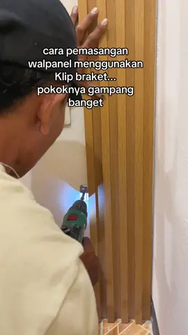 cara pemasangan walpanel atau Wpc dengan klip #fyppppppppppppppppppppppp #homedecor #dekorasirumah #rumahestetik 