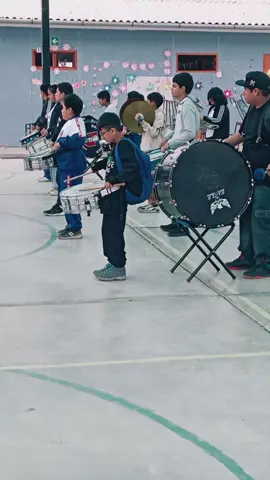 soy su mayor fanático,mis músicos favoritos @✨Dani🌺 @LianGarcia  #hijateamo #percussion #banda 