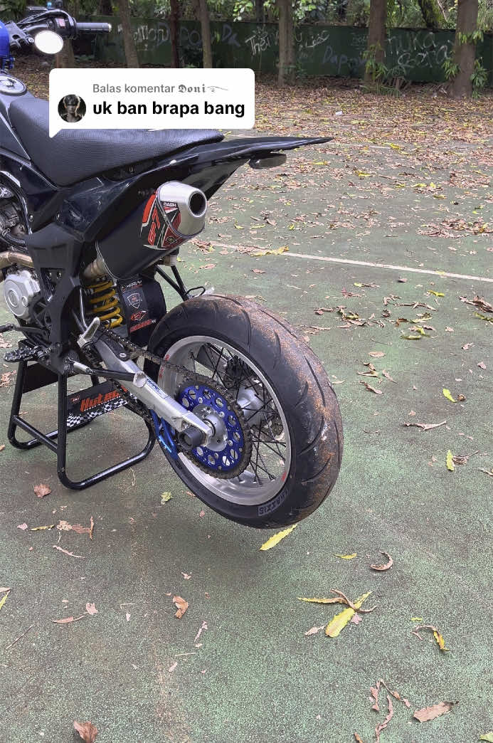 Membalas @𝕯𝖔𝖓𝖎࿐ Spill Ukuran Ban Depan Belakang Nih Lee #wr155 #supermoto #wr155supermoto #wr155indonesia #wroctane #supermototiktok #CapCut #bansupermoto 