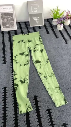 Compression meets comfort! These leggings will keep you supported during every squat and lunge. 