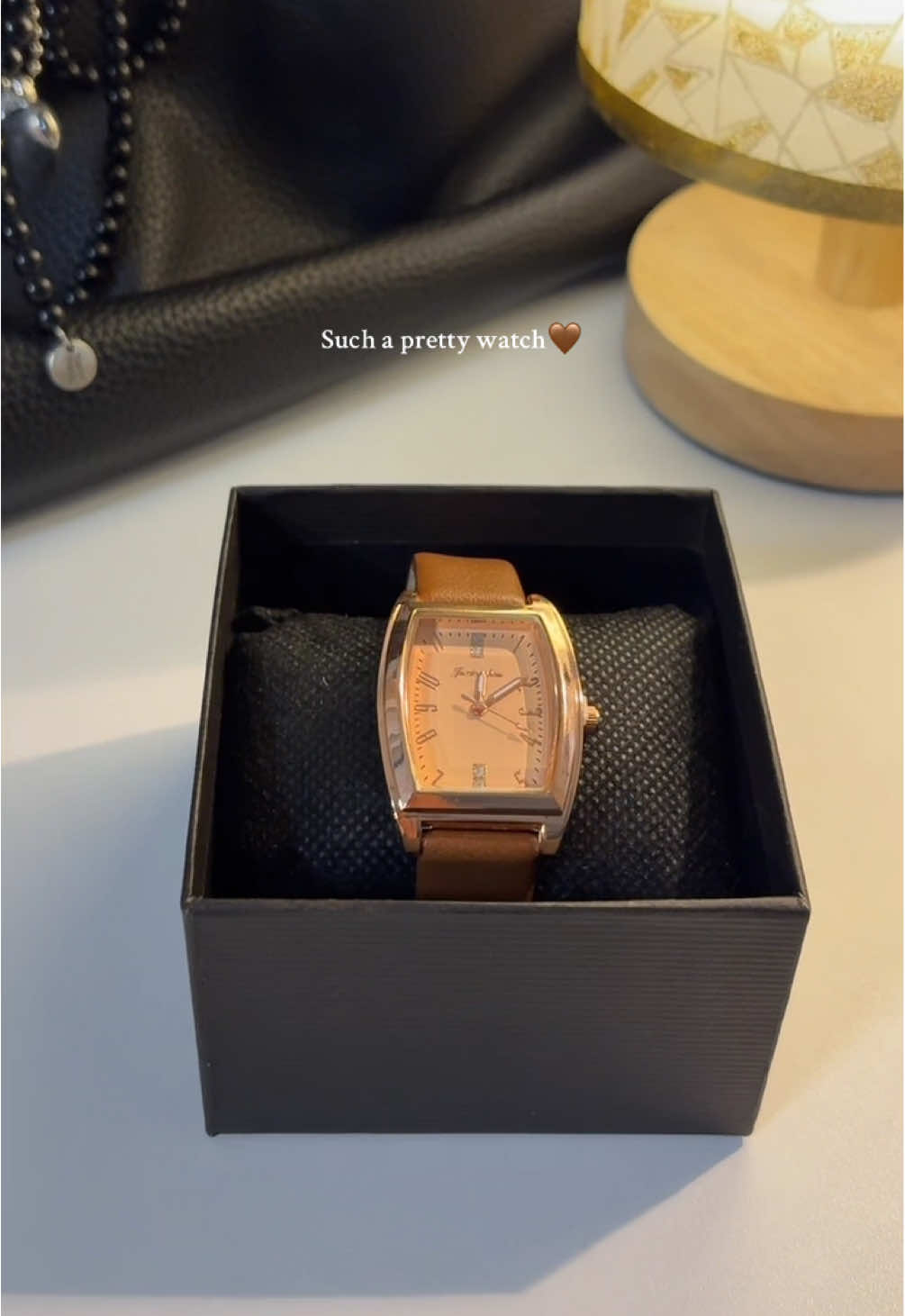 Love this watch with thick leather strap❤️#Watch#leatherwatch#watchforstudents#squarewatchforwomen#Retrowatch 