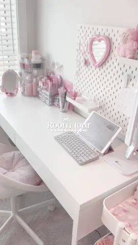 Requested wonyoungism room tour! Let me know if I should add anything #wonyoungism #pink #korean #RoomTour #kpop #foryoupage 
