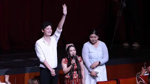 巨型“渣男” 我都被你俩当拐棍了，还骗我只是朋友？！ #波波女王 #李波中式单口秀 #小剧场女王波波 #talkshow 