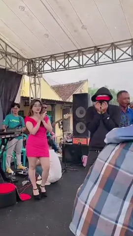Kancaku Glempang wo Kakehen Madu dan Racun🤣
