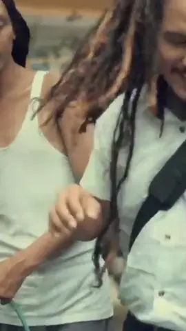 Bunga - Momonon #bunga #momonon #reggae  #akbarakacay 