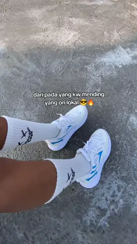 Sepatu running keren dan kekinian dana pelajar😎😎 #sepaturunning #sepatulari #sepatuolahraga #sepatukeren #sepatukekenian #sepatumurah #sepatusneakers #danapelajar #fyp #viral 