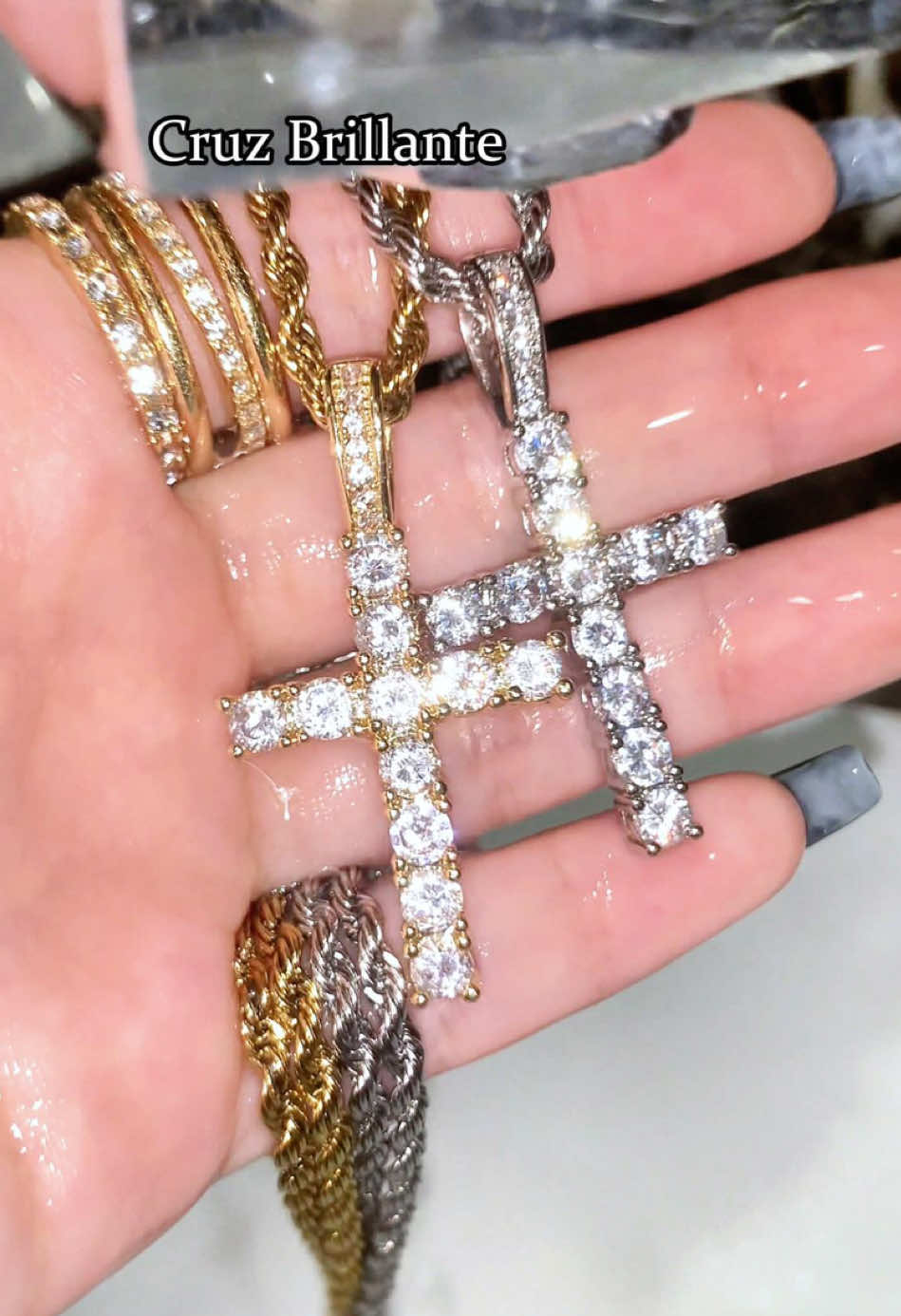 Cruz Brillante #CruzOro #ModaEspaña #RegaloEspecial #StyleSevilla #TikTokShopES