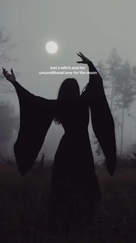 we all understand that connection to the moon, don’t we? 🌙🥀 #magic #Love #fyp #explore #witchtok #moon #feminineenergy #witchcraft #witches 