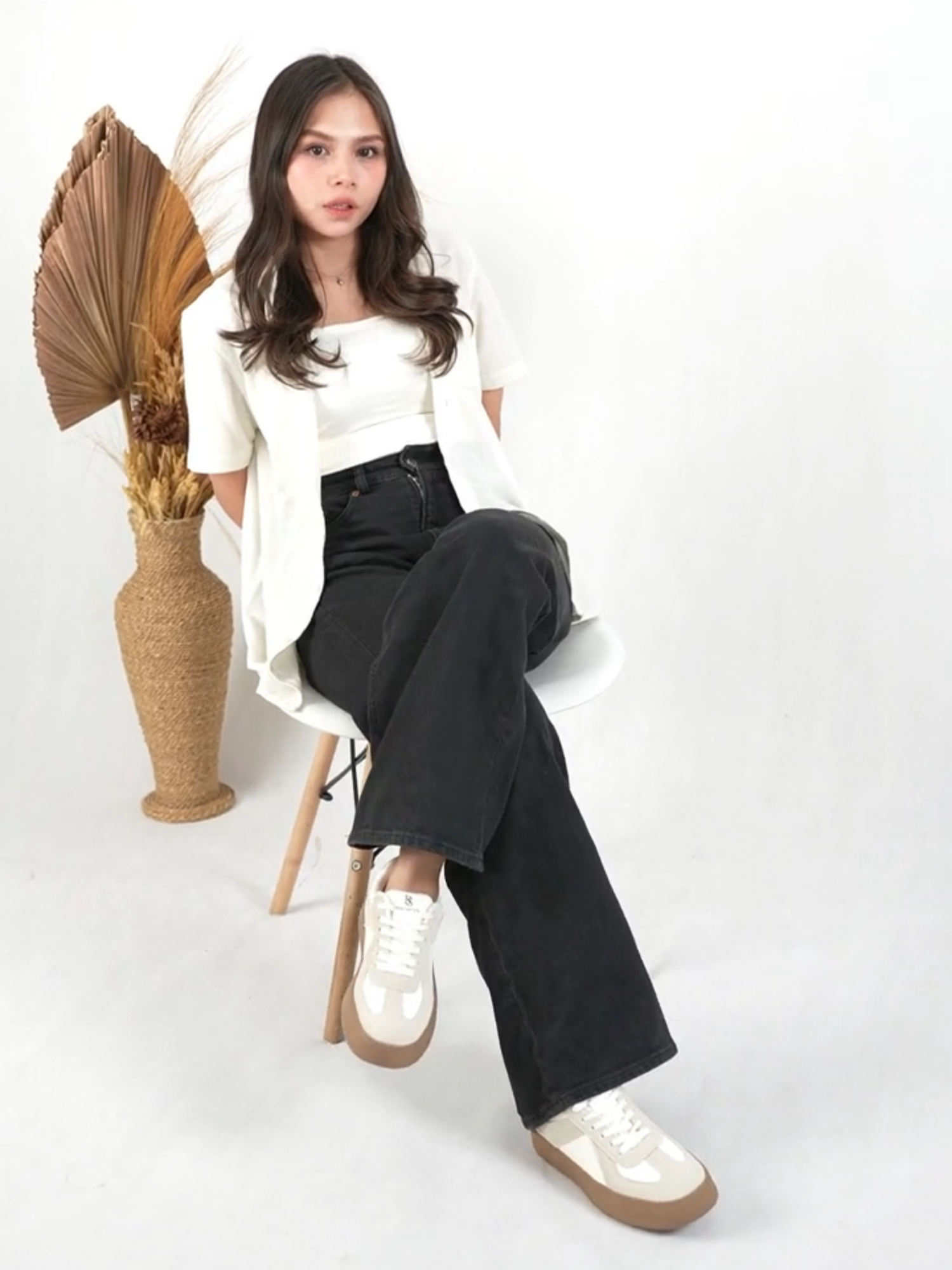 POV: just bought a shoes that you love so much... #Bostanten #BostantenShoes #OOTD #TimelessStyle #Unboxing #SandalWanita #SepatuWanita #WomensFashion #Fashion #FashionWanita #Sepatu #TikTokFashion #Inspo #PaylaterID #KoreanStyle #Style #Sandal #ElegantShoes #NewProduct