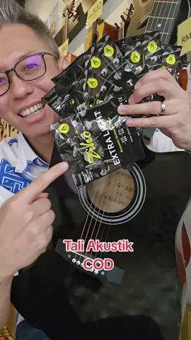 ZIKO - Tali Akustik. COD. Sampai Baru Bayar. 💯💯💯 #gitarakustik #gitarcover #capo #gitartutorial #manuelukulele #gitarmurah #gitaroriginal  #gitarpemula #groovguitar #gitarcapo #guitarcapo #capoguitar #capogitar  #groovgitar #gitarpickup #zikostrings #taligitar #taligitarmurah  @TikTok Malaysia 