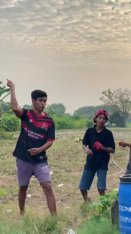 #fy #funnyvideos #layangan #gresik24jam 
