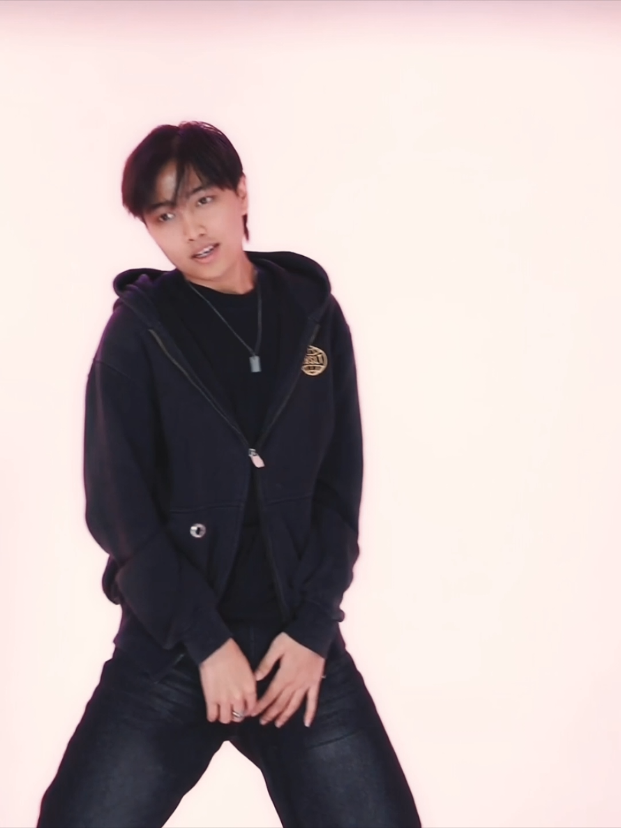 Adamm🚨‼️🔥 #dance #kpop #dancer #anthemboys #boygroup #viral #moots #xyzbca #lewatberanda #4u #unflopme @adammuliia 