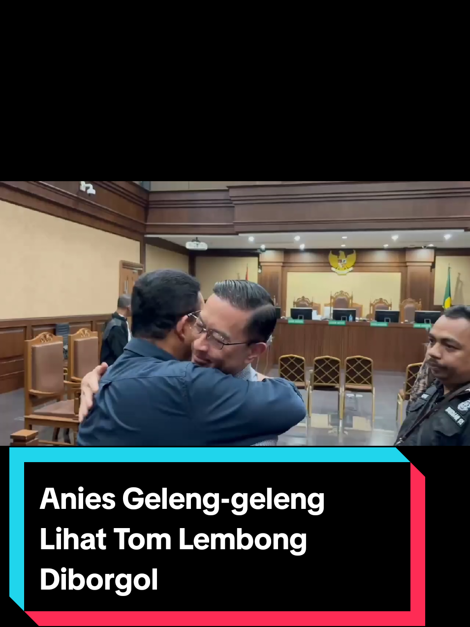 Ketemu Anies, Tom Lembong: Oh my God! Opah, opah Tom Lembong tampak sumringah saat bertemu sahabatnya, Anies Baswedan di ruang sidang Pengadilan Tipikor Jakarta Pusat. Tom juga kaget begitu tahu Anies sudah memiliki cucu. 