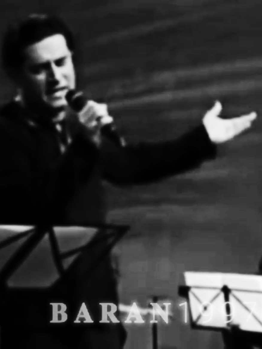 𝐀𝐲𝐮𝐛 𝐀𝐥𝐢 𝐉𝐚𝐧𝐞.. . ١٩٩٧أ🤍 #ayubali #ئەیوب_عەلی #kurdishsong #kurdishmusic #جیلی_ئالتونی #viral #جوانترین #ئەکتیڤبن🥀🖤ـہہـ٨ــہ @TikTok UK 