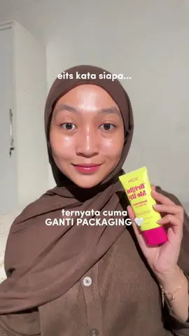 hampir aja dibikin ngamuk sama scora wkwk #sunscreenviral #toneupsunscreen #sunscreenmurah #rekomendasisunscreen #racunskincareameng 