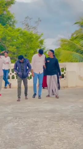 @@xidigow baale🇸🇧🇸🇧🎈 @isha poy ✅️ #xawaadle_mohamett_🇸🇧_🐅_🔫 