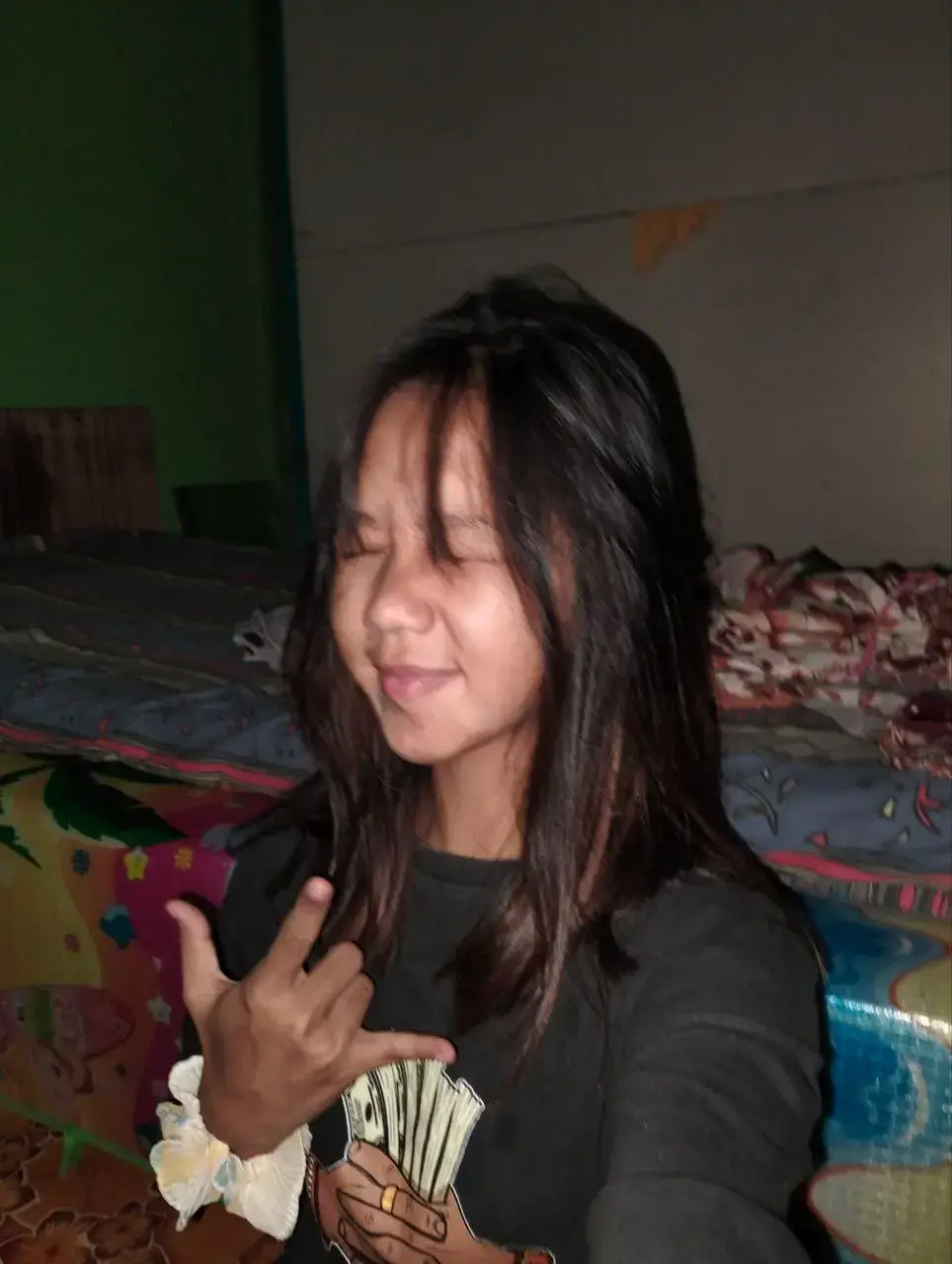 #ဘယ်လိုလုပ်ရမလဲ #ချစ်လားပြော🤪 #foryou #tiktok #newaccount 