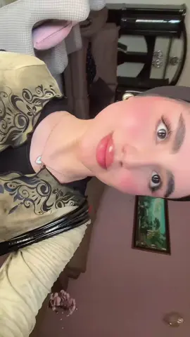 اي والله charli