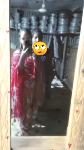 সামনে তালি পিছোনে গালি😍😍