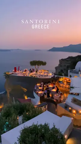 Tag someone you would bring here🥂  #santorini #globehotels #beautifulhotels #hotelsandresorts #luxuryvacations #best_worldplaces #luxuryworldtraveler #vacations #travelandleisure #wonderful_places #uniquehotels #tasteinhotels #living_hotels #discover_hotels #topworldhotel #luxuryresorts #beachesnresorts 