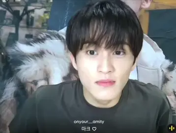 gemes banget 😭🤏🏻🤏🏻 #mark #marklee 