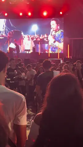 Grande pequeno Zé. 🥹 A cantar o hino de tantos jovens. Incluindo o meu.  O nosso Alentejo é lindo 🫶🏼 @NapaNapa @Insert Coin excelente show. #insertcoin #napa #napasong #eurovision #alentejo #alcacerdosal 