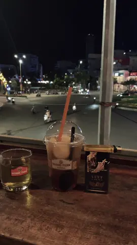 Suy nghĩ nhiều cũng nhứt nhứt cái đầu,đủ sức để bước tiếp để lo mọi việc,miễn đừng ngục ngã là dc!#nhatrang#cafehoantuan#nga6nhatrang 