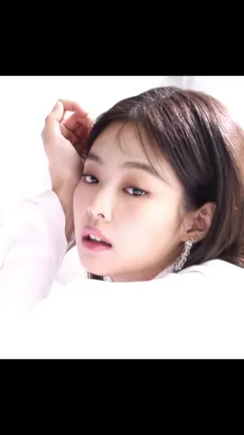she looks stunning #jennie #jenniekim #jennieedit #jennieblackpink #blackpink #blackpinkedit #kpop #kpopedit #kpopfyp 