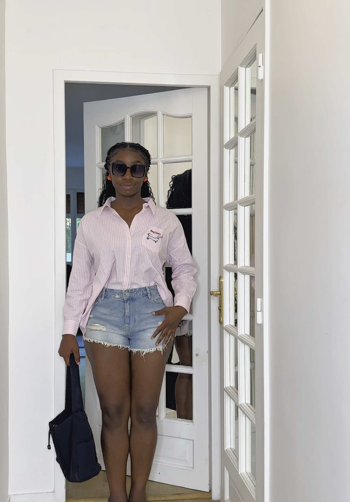 en partenariat avec Grain de Malice Chemise rayée rose coup de cœur  @graindemalicefr #graindemaliceetvous #outfit #look #lookdujour 