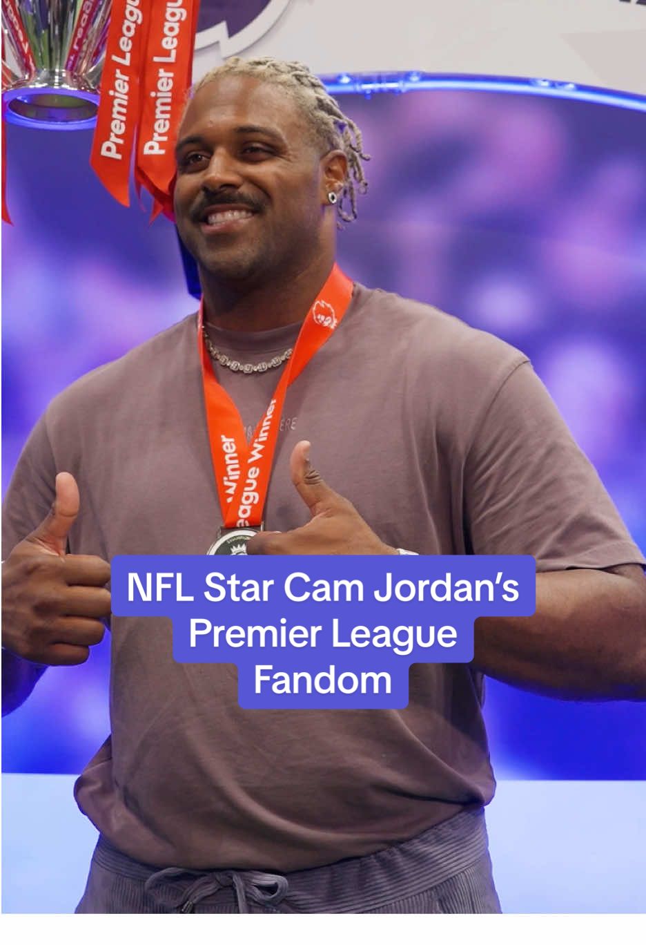 @94CamJordan knows ball ⚽️ 🏈 #PremierLeague #pl #fanaticsfest #camjordan #neworleanssaints #neworleans #timhoward #everton #manchestercity #mancity #mancityfc #arsenal #thegunners  